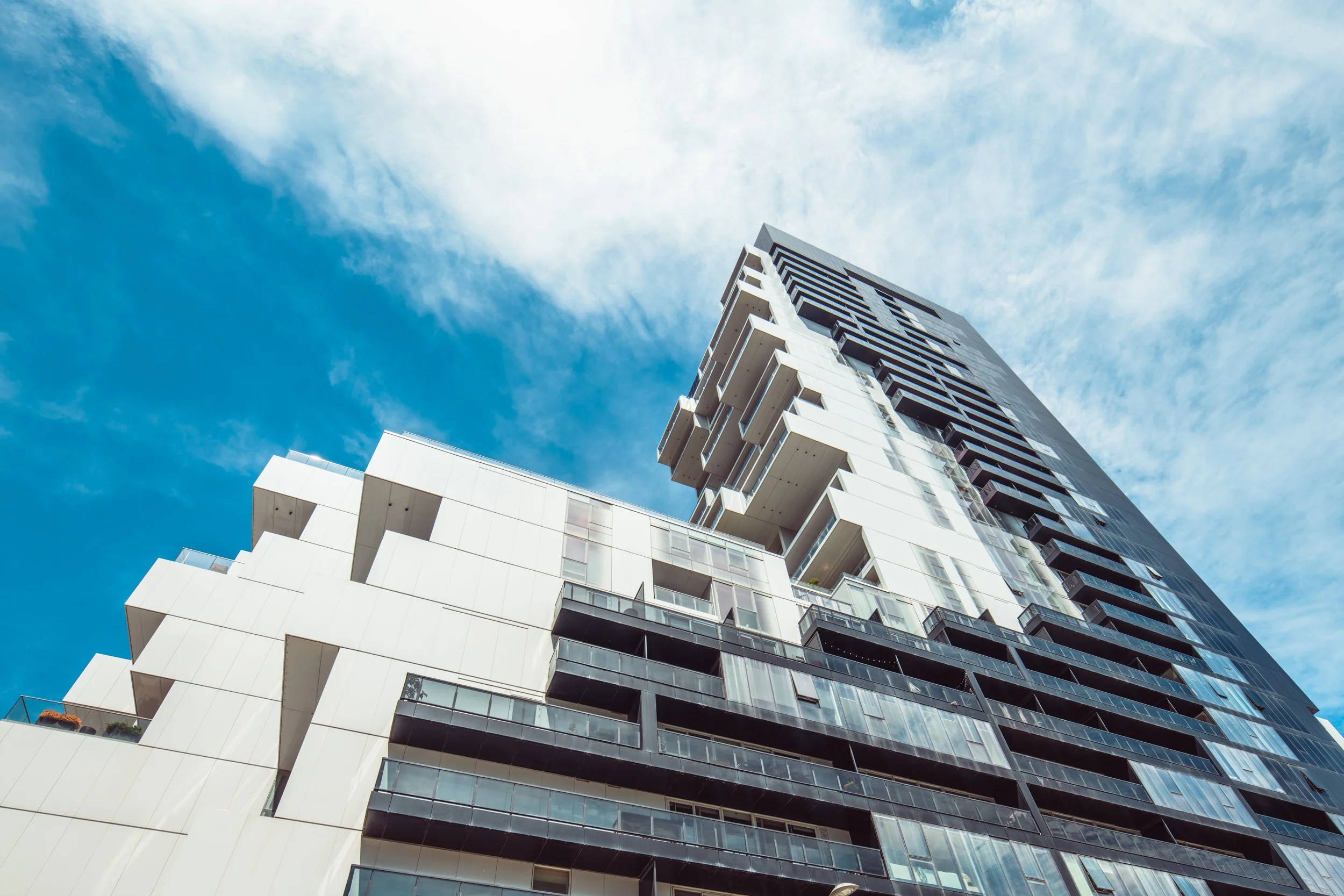 Toronto Condos for Sale and Rent